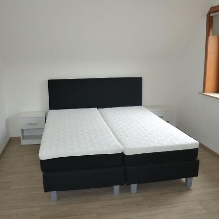 Welcoming Villa In Puivelde With Terrace Garden Barbeque Exterior foto